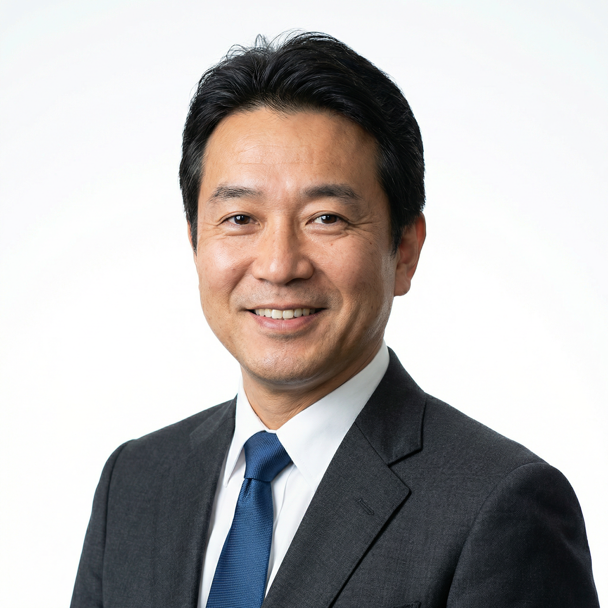 王建国 - 资深棋牌行业专家